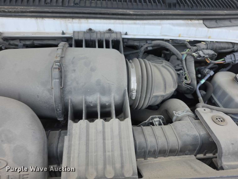 image for item FI0980 2016 Ford E350 Super Duty delivery van