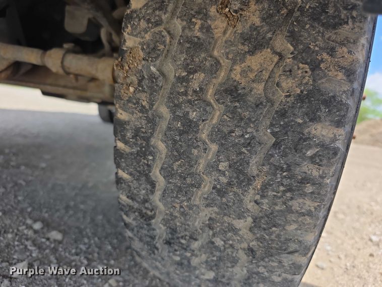 image for item FI0980 2016 Ford E350 Super Duty delivery van