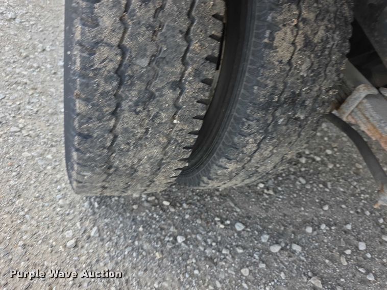 image for item FI0980 2016 Ford E350 Super Duty delivery van