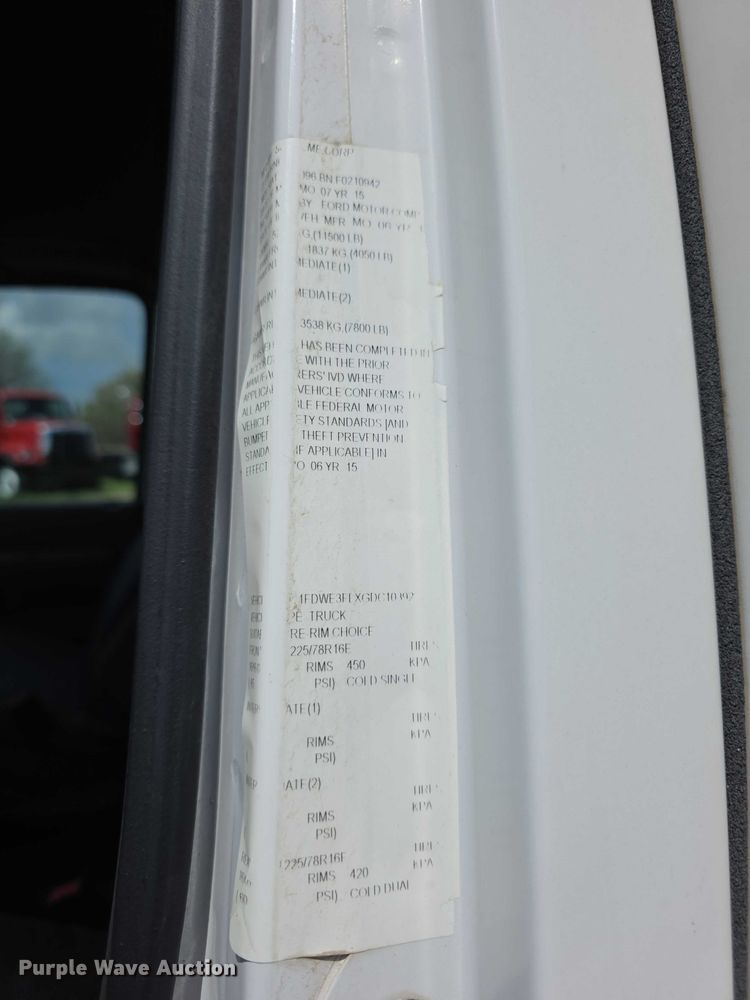 image for item FI0980 2016 Ford E350 Super Duty delivery van