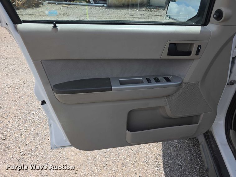 image for item FI0983 2010 Ford Escape SUV