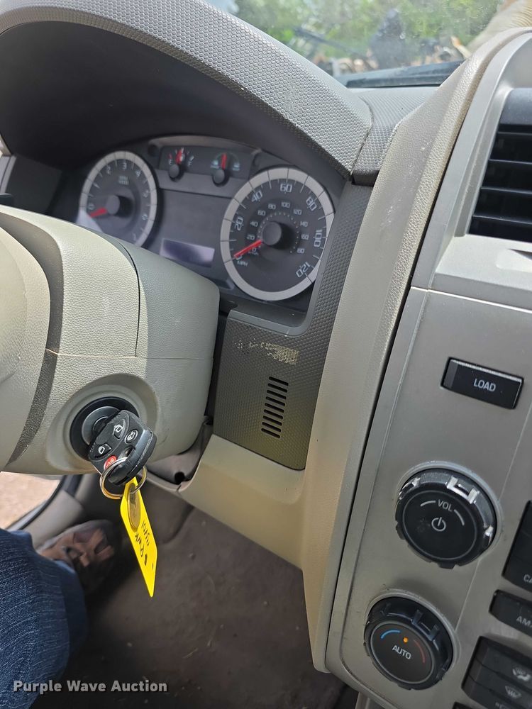 image for item FI0983 2010 Ford Escape SUV