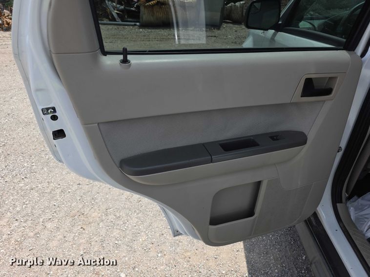 image for item FI0983 2010 Ford Escape SUV