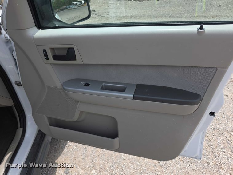 image for item FI0983 2010 Ford Escape SUV
