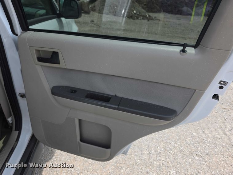 image for item FI0983 2010 Ford Escape SUV