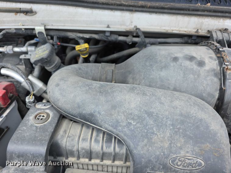 image for item FI0984 2013 Ford E350 Wagon Super Duty XL van
