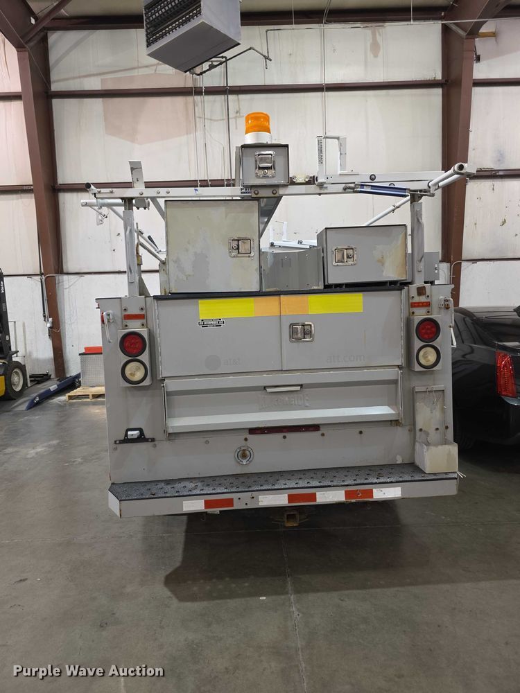 image for item FI0987 2008 Ford    F350 Super Duty utility bed pickup truck