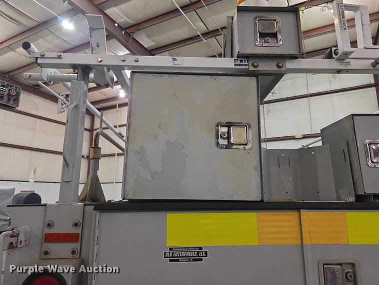 image for item FI0987 2008 Ford    F350 Super Duty utility bed pickup truck