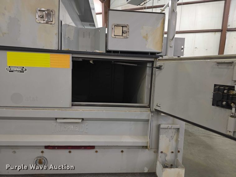 image for item FI0987 2008 Ford    F350 Super Duty utility bed pickup truck