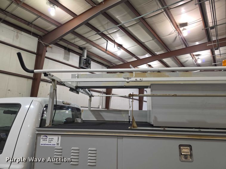 image for item FI0987 2008 Ford    F350 Super Duty utility bed pickup truck