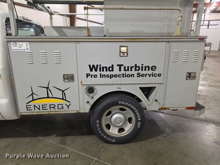 image for item FI0987 2008 Ford    F350 Super Duty utility bed pickup truck