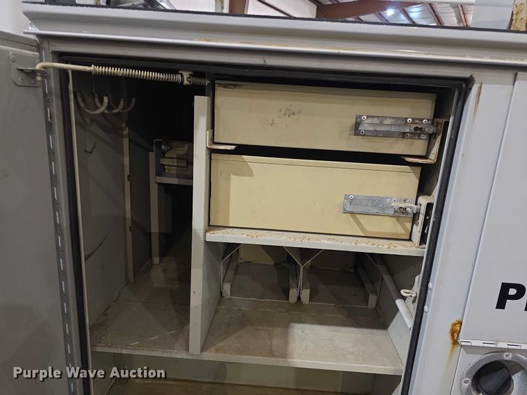 image for item FI0987 2008 Ford    F350 Super Duty utility bed pickup truck