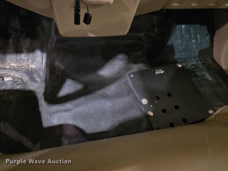 image for item FI0987 2008 Ford    F350 Super Duty utility bed pickup truck