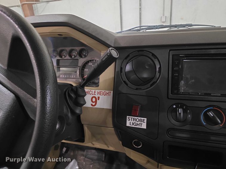 image for item FI0987 2008 Ford    F350 Super Duty utility bed pickup truck