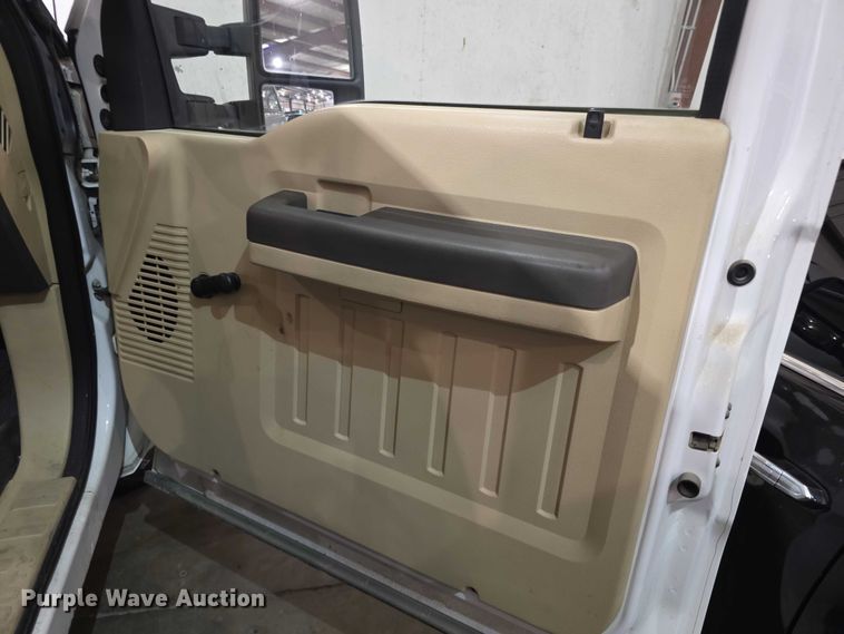 image for item FI0987 2008 Ford    F350 Super Duty utility bed pickup truck