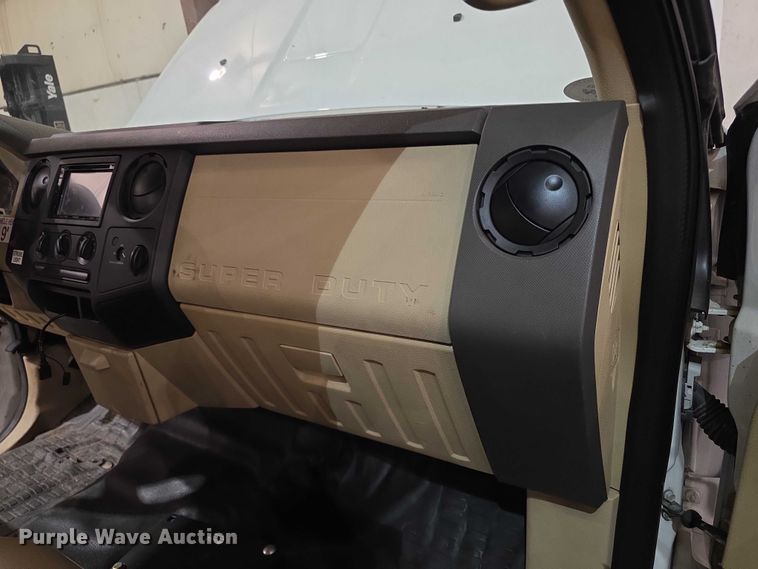 image for item FI0987 2008 Ford    F350 Super Duty utility bed pickup truck