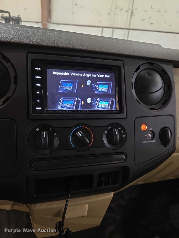 image for item FI0987 2008 Ford    F350 Super Duty utility bed pickup truck