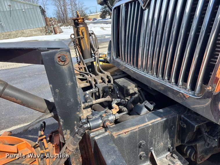 image for item FK0038 2006 International 7400 dump truck