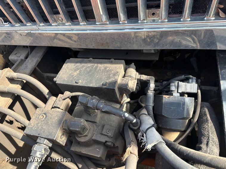 image for item FK0038 2006 International 7400 dump truck