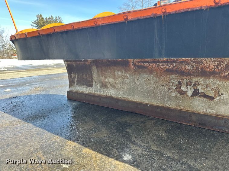 image for item FK0038 2006 International 7400 dump truck