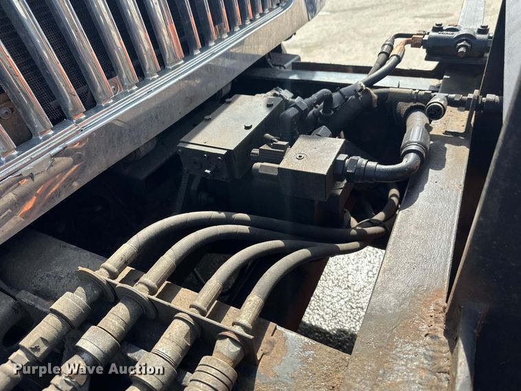 image for item FK0038 2006 International 7400 dump truck