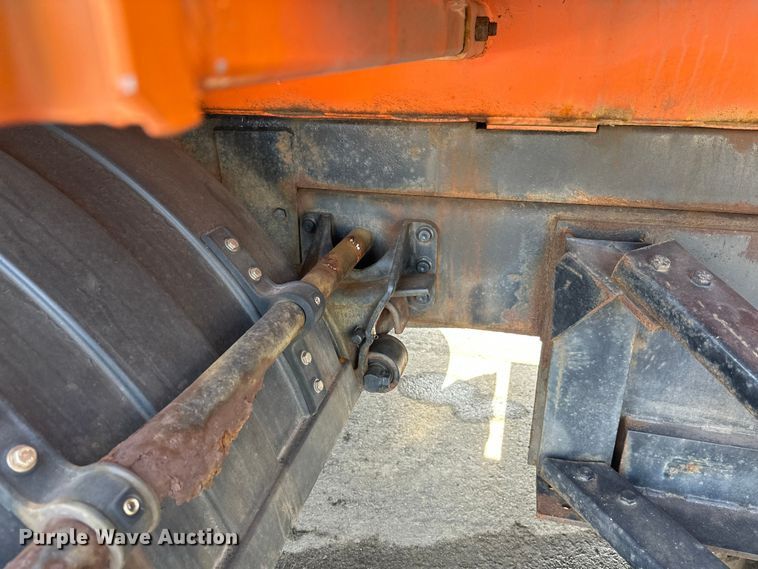 image for item FK0038 2006 International 7400 dump truck