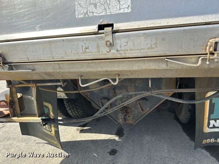 image for item FK0038 2006 International 7400 dump truck