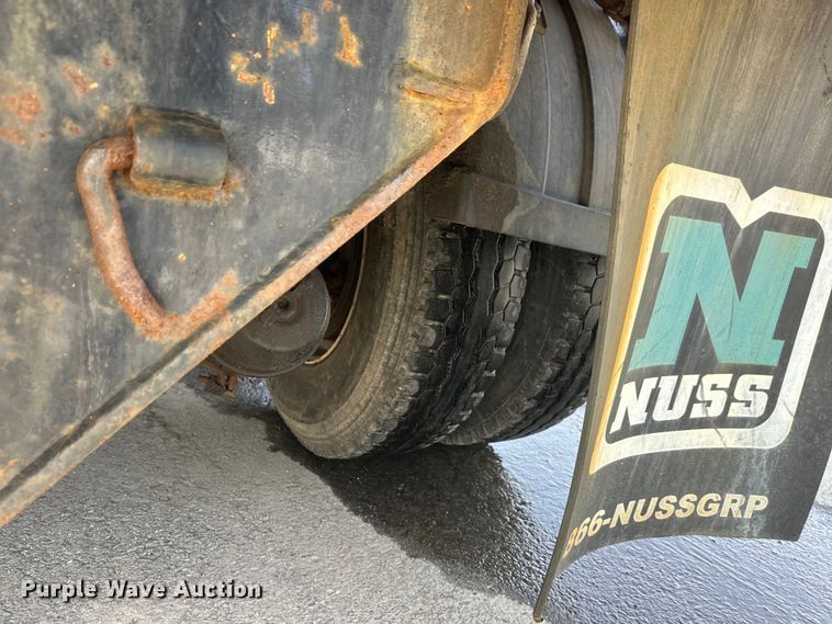 image for item FK0038 2006 International 7400 dump truck