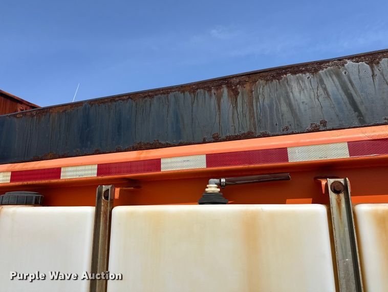 image for item FK0038 2006 International 7400 dump truck