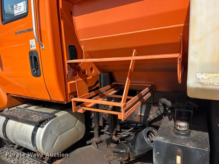 image for item FK0038 2006 International 7400 dump truck