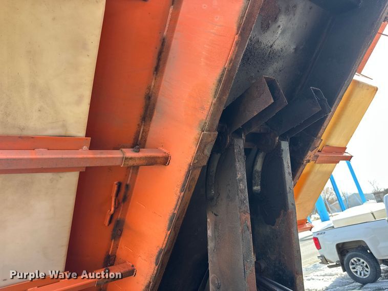 image for item FK0038 2006 International 7400 dump truck