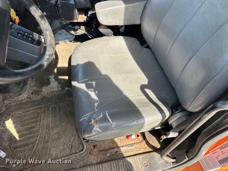 image for item FK0038 2006 International 7400 dump truck