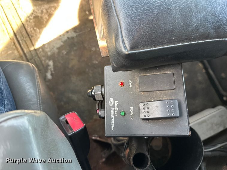 image for item FK0038 2006 International 7400 dump truck