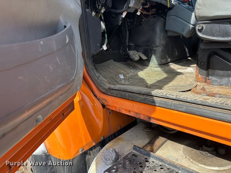 image for item FK0038 2006 International 7400 dump truck