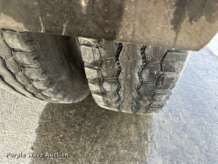 image for item FK0038 2006 International 7400 dump truck