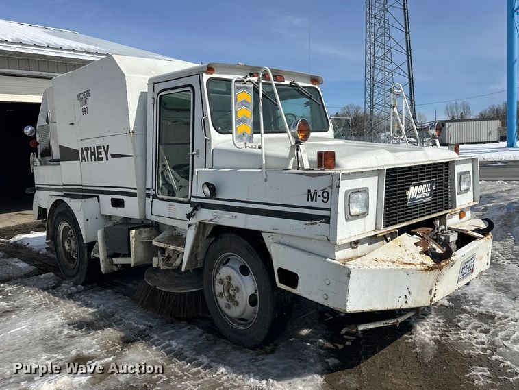 image for item FK0039 1987 Mobil Sweeper Athey street sweeper truck