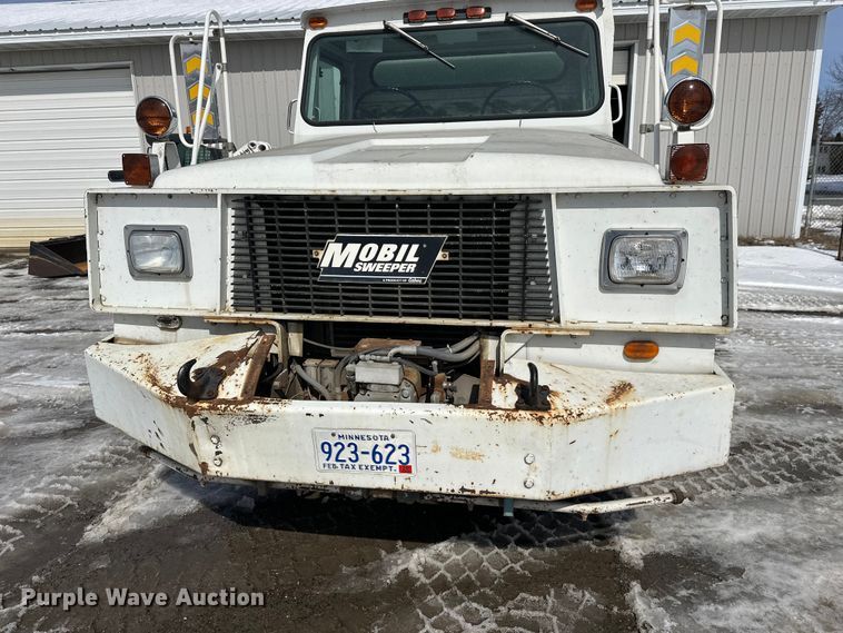 image for item FK0039 1987 Mobil Sweeper Athey street sweeper truck