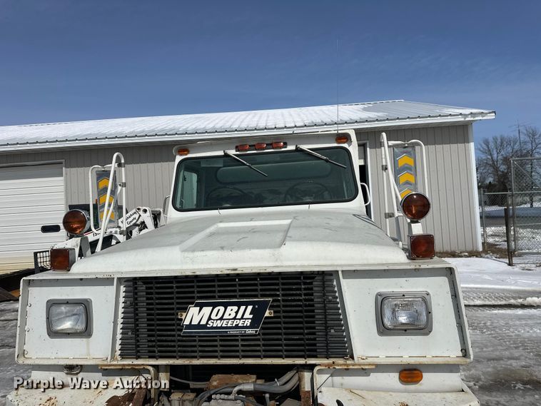 image for item FK0039 1987 Mobil Sweeper Athey street sweeper truck