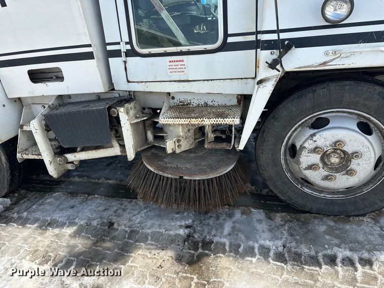 image for item FK0039 1987 Mobil Sweeper Athey street sweeper truck