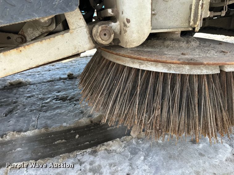 image for item FK0039 1987 Mobil Sweeper Athey street sweeper truck