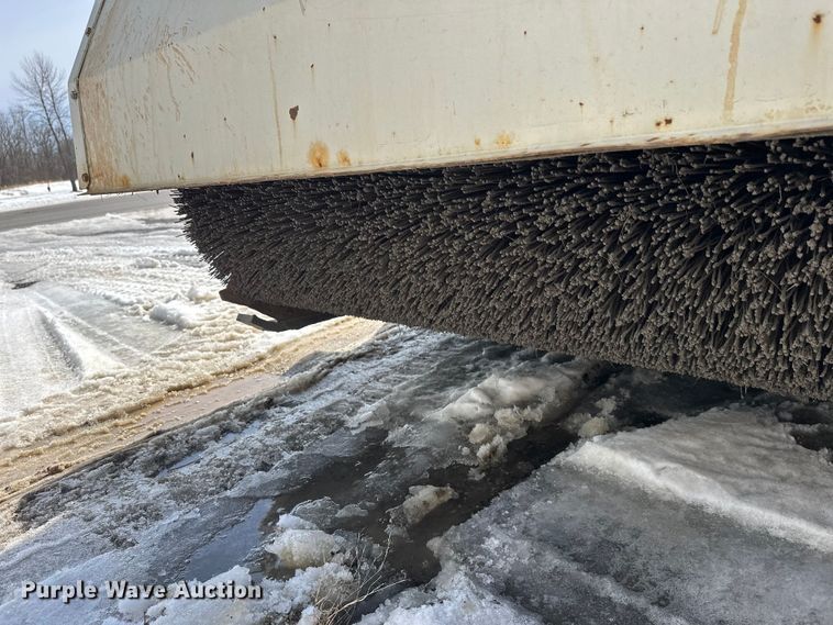 image for item FK0039 1987 Mobil Sweeper Athey street sweeper truck