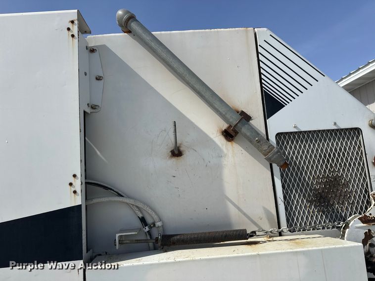 image for item FK0039 1987 Mobil Sweeper Athey street sweeper truck