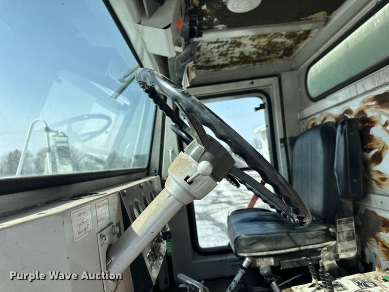 image for item FK0039 1987 Mobil Sweeper Athey street sweeper truck