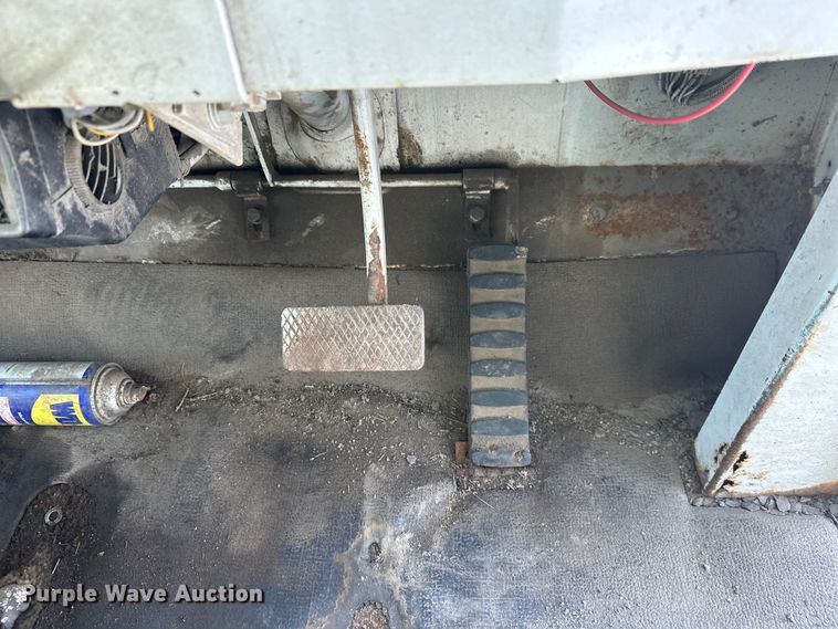 image for item FK0039 1987 Mobil Sweeper Athey street sweeper truck