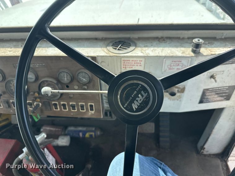 image for item FK0039 1987 Mobil Sweeper Athey street sweeper truck