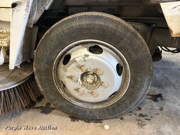 image for item FK0039 1987 Mobil Sweeper Athey street sweeper truck