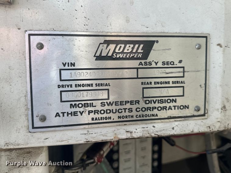 image for item FK0039 1987 Mobil Sweeper Athey street sweeper truck