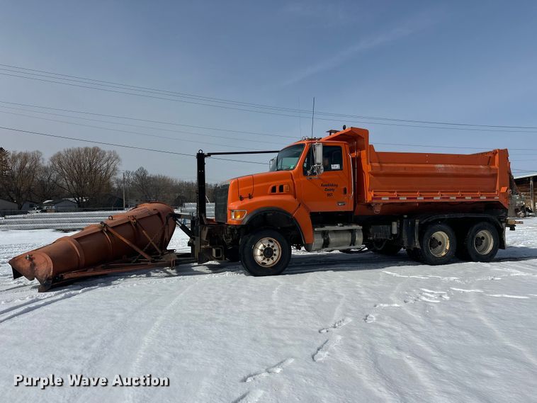 image for item FK0040 2005 Sterling L9500 dump truck