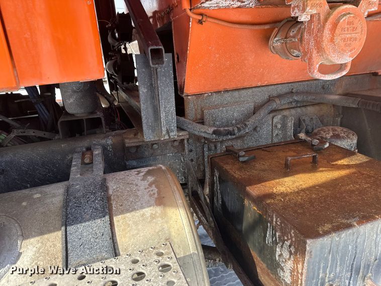 image for item FK0040 2005 Sterling L9500 dump truck