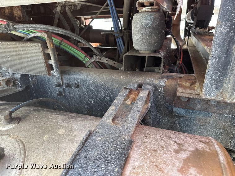 image for item FK0040 2005 Sterling L9500 dump truck